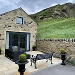 The Old Quarry Hideaway Country house Cowling