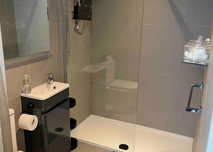 The Old Quarry Hideaway